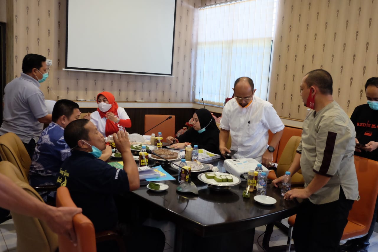 Tim kerja Pracoaching clinic SAKIP jeneponto sambangi Dinkes
