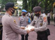 Pimpin Upacara HKN, Kapolres Bantaeng Serahkan Reward Kepada 4 Personilnya
