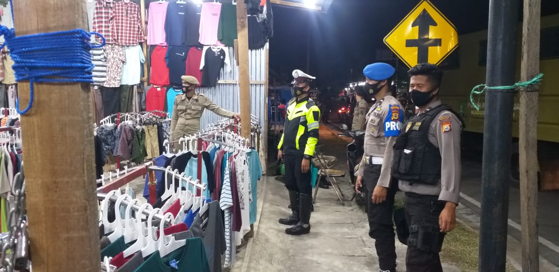 Gelar Operasi Yustisi penertiban masker, Polres Sinjai Sasar Pertokoan dan Warkop