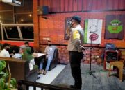 Kapolsek Baolan Sambangi Cafe Warung Kopi dan Swalayan Himbau Disiplin 3 M