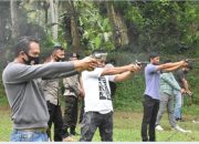 Polres Tolitoli Gelar Latihan Menembak Bagi Pengawal Pribadi Cabup dan Cawabup Pilkada Serentak Tahun 2020.