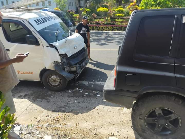 Breaking News: Tabrakan Beruntung Didepan Rujab Bupati Jeneponto