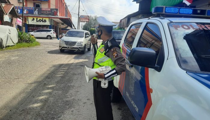 Polres Sekadau Patroli Kamseltibcar Lantas Dan Protokol Kesehatan