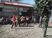 Jumat Bersih, Polsek Paleleh Bersama Muspika Bersihkan Pantai