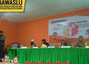 Bawaslu Buol Lantik dan Berikan Bimtek 301 PTPS Pilgub Sulteng