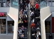 COVID-19: Pakar memperingatkan Hidup tidak akan kembali normal setidaknya selama 2 tahun