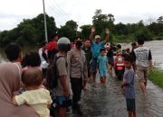 Kapolsek Pattallassang Pantau Wilayah Terendam Banjir