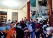 BEM Fakultas pertanian Unsrat Manado beri bantuan ke korban banjir dan tanah longsor