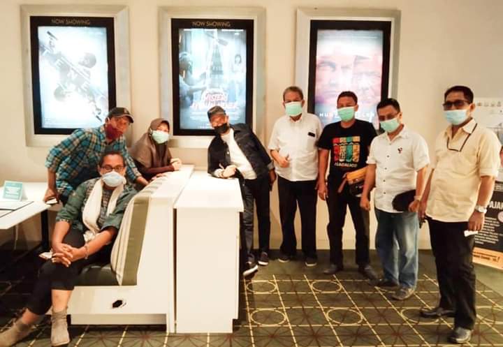 Pengurus dan Anggota LAPAKKSS Nonton Film De Toeng di hari Ke Tujuh