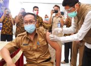 Vaksinasi Covid-19 di Lotim Dimulai
