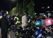 Malam Minggu, Pawas Polres Sinjai Pimpin Patroli Dan Pendisiplinan Protokol Kesehatan