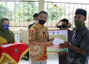 Serahkan BLT di Su’rulangi, Ini Pesan Bupati Takalar