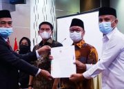 KPU Tetapkan Paslon Surunuddin – Rasyid Sebagai Bupati Terpilih Kabupaten Konsel