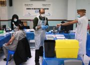 Vaksin diperbolehkan saat berpuasa