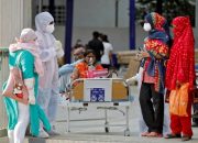 India dalam krisis karena rumah sakit kehabisan tempat tidur dan oksigen untuk pasien COVID-19