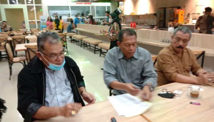 Silaturahmi Ika SMAGA 85 "Tak ada Gading yang tak Retak"
