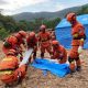 Gempa berkekuatan 7,3 melanda China tengah beberapa jam setelah gempa pertama menewaskan 3 orang di selatan