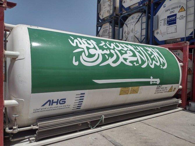 Arab Saudi mengirimkan 60 Ton Oksigen medis cair untuk membantu memerangi virus corona di India