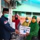 SENATOR AJIEP PADINDANG SUMBANG SARUNG DAN SAJADAH KORBAN KEBAKARAN DI KELURAHAN LAYANG, MAKASSAR