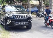 Waduh Apes, Warga Kritik Mobil Bupati Lotim Tidak Taat Pajak
