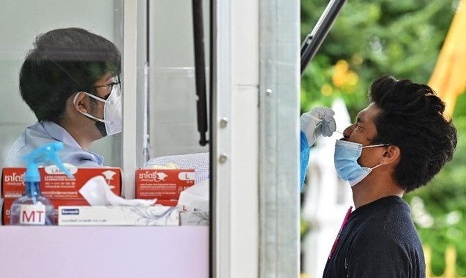 Thailand menyetujui tes mandiri, isolasi diri saat kasus COVID-19 meningkat