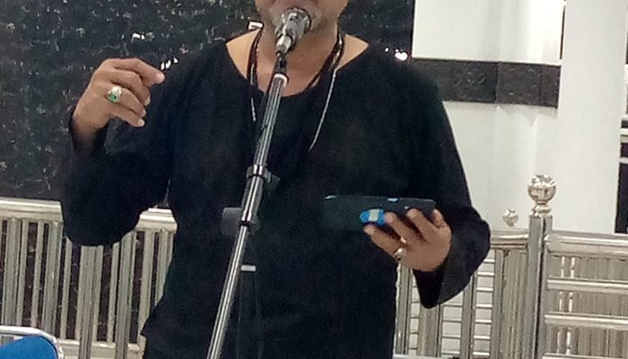 Budayawan ASMIN AMIN Memukau di Hari Puisi