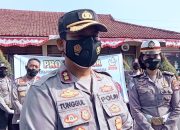 Menjelang Idul Adha, TNI dan Polri Distribusikan 1000 Paket Sembako Bagi Warga Terpapar Covid- 19