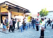 TNI Polri Melakukan Pengamanan di TPS, Pilkades Serentak di Kecamatan Suralaga Berjalan Kondusif