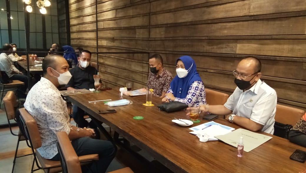 Kunjungan Kerja Anggota DPD RI Ajiep Padindang Diskusi UU Cipta Kerja