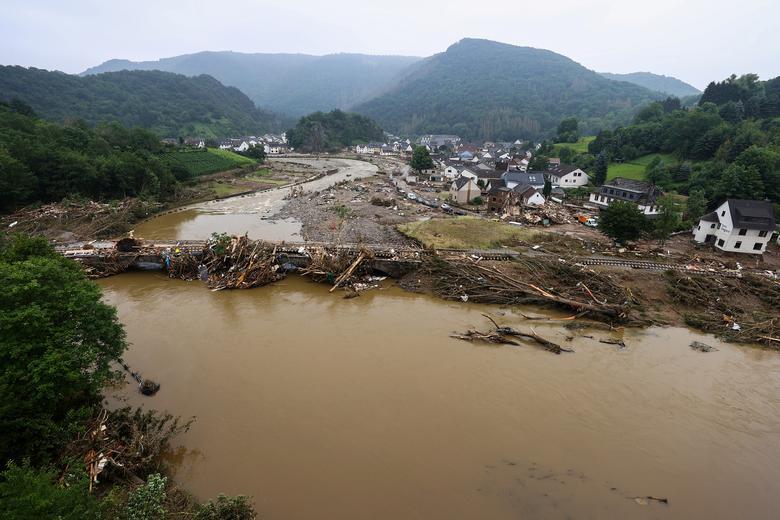Korban tewas dari banjir Eropa mencapai 150 orang saat air surut