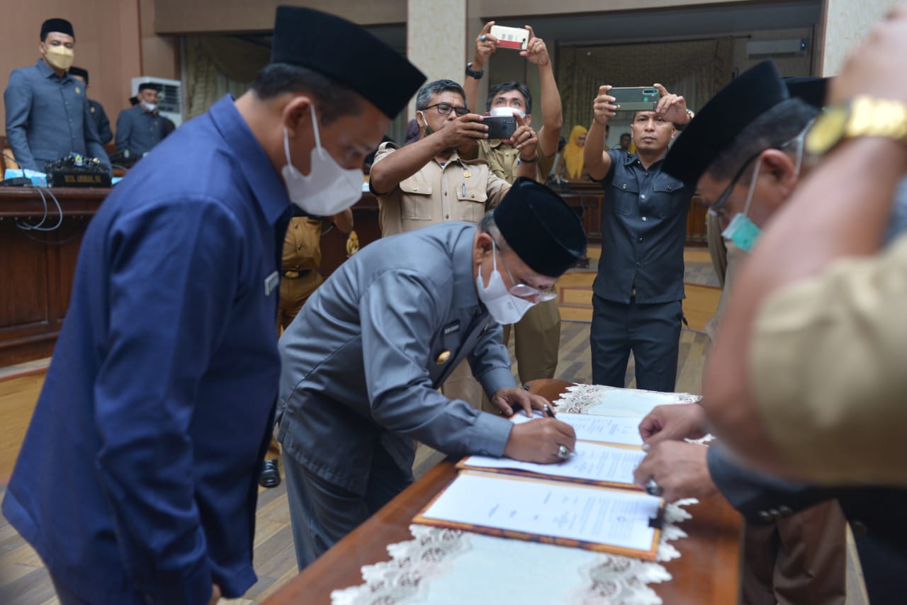 Bupati Jeneponto Hadiri Rapat Paripurna Perubahan Tentang KUA-P Dan PPAS-P 2021
