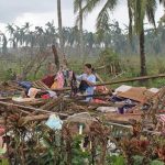 Lebih dari 80 dilaporkan tewas dalam topan Filipina