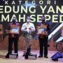 Kemenkes Raih Penghargaan Gedung Pemerintah yang Ramah Sepeda