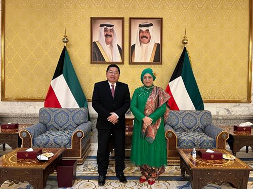 Ketua Umum PDUI Dampingi Dubes Kerajaan Kuwait saat penyerahan Letter Of Credential Ke Putra Mahkota Kuwait