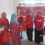 Hadir Atasi Kesulitan Warga, PDIP Lotim Bagi Beras Premium dari Ketua DPR  