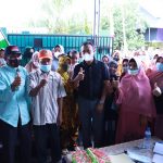 Sejahterakan Masyarakat, Bupati Takalar Serahkan BLT-DD TA 2021 Di Desa Popo