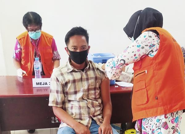 Cakupan Vaksinasi di Indoensia Masuk Peringkat 5 Besar Dunia
