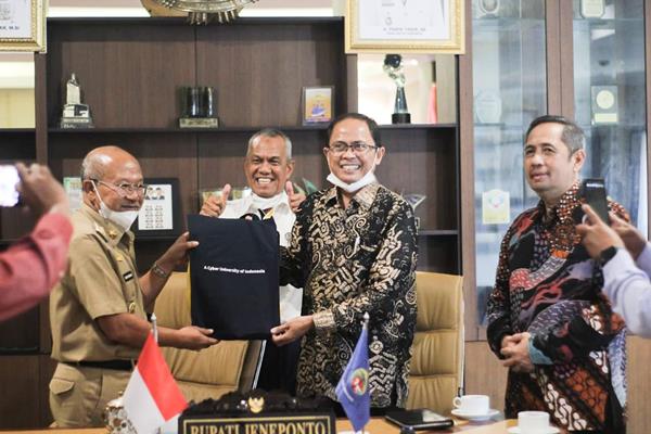 Rektor Universitas Terbuka Makassar Berkunjung Ke Jeneponto, Ini Tujuannya