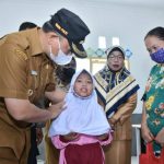 Wakil Bupati Agam, Tinjau Vaksinasi di SDN 19 Pasir Tinggi, Semangat Wali Murid Luar Biasa