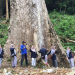 Ny. Yenni dan Pengurus PKK Agam Kunjungi Objek Wisata Kayu Gadang Agam.