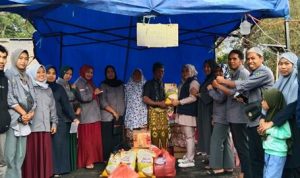 Pengelolah BPNT Kecamatan Rumbia Berikan Bantuan Kepada Korban Kebakaran di Desa Lebang Mana Utara