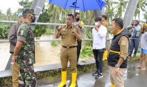 Wakil Bupati Jeneponto Bersama Dandim 1425 Pantau Luapan Air di Sejumlah Lokasi