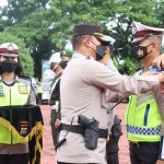 Kapolres Nias Sebagai Pembina Apel Gelar pasukan Operasi Keselamatan Toba 