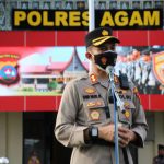 Polres Agam Gelar Upacara Korps Raport Kenaikan Pangkat Pengabdian Anggota Polri TMT 1 Maret 2022.