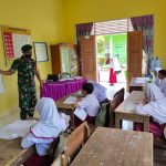 Babinsa Koramil Agam Berikan Wawasan Kebangsaan dan Materi PBB ke Siswa Didik Baru.