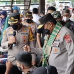 Kapolda Sulsel Tinjau Pelaksanaan Vaksinasi Massal Di Kabupaten Takalar