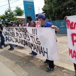 Puluhan Insan Pers Yang Tergabung di Forum Aksi Ampuh Unjuk Rasa di Depan Kantor PT. PLN UP3 Teluk Naga, Ini Tuntutannya?