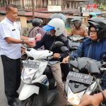BPBD Kesbangpol Kota Padang Panjang Berbagi Pabukoan di Fly Over.