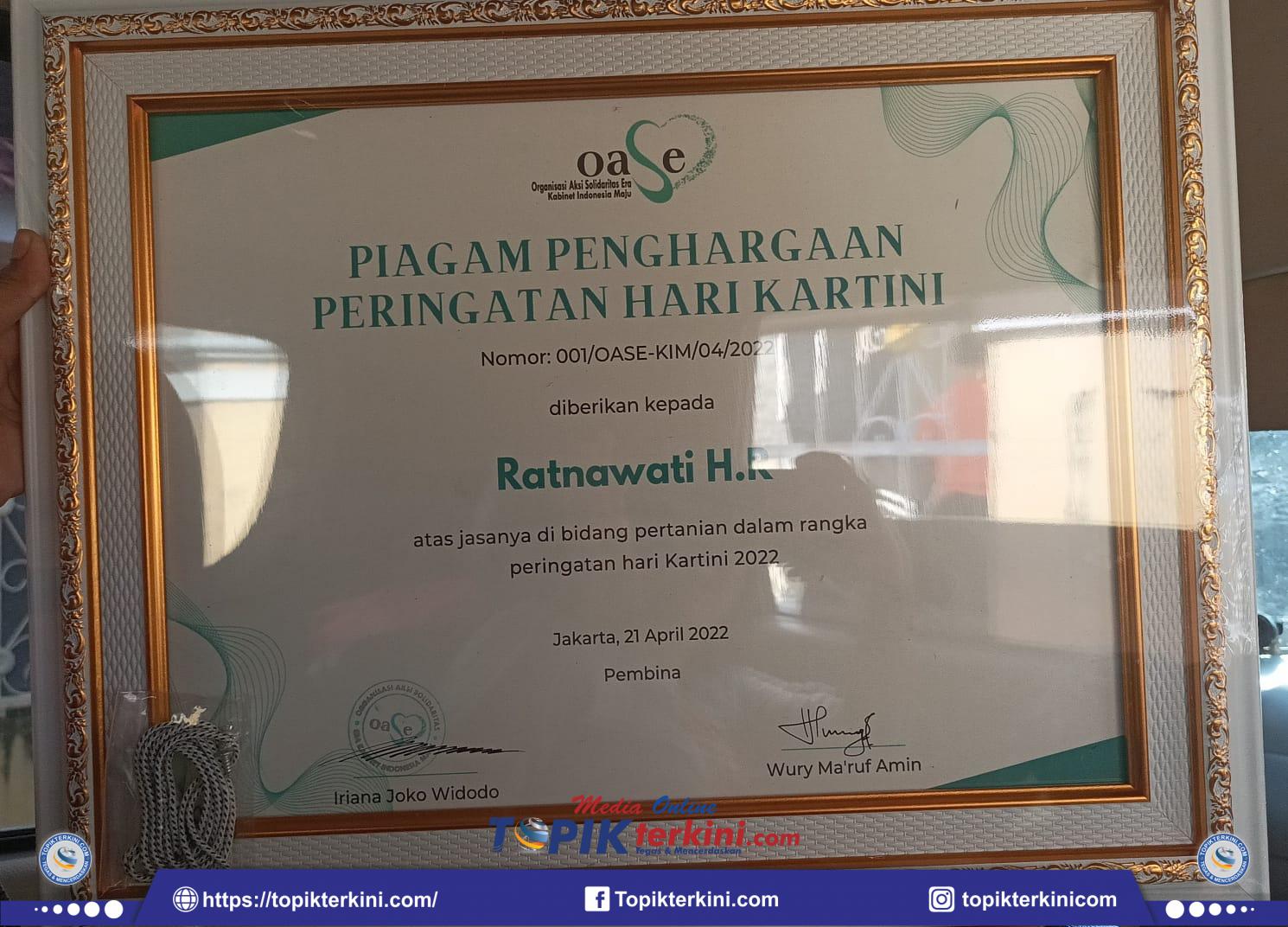 Ratnawati Asal Jeneponto Terima Penghargaan Di Istana Negara