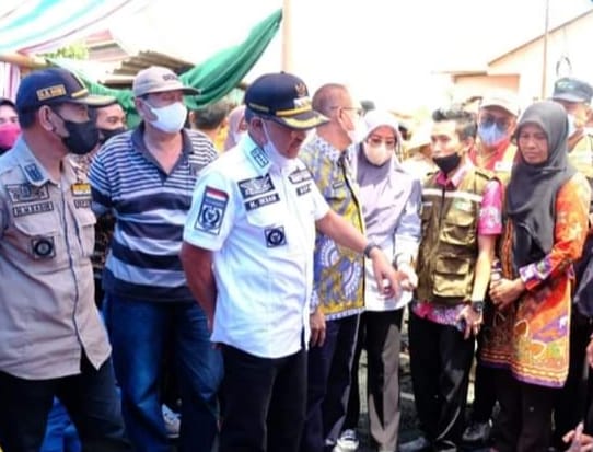 Bupati Jeneponto Kunjungi Korban Kebakaran